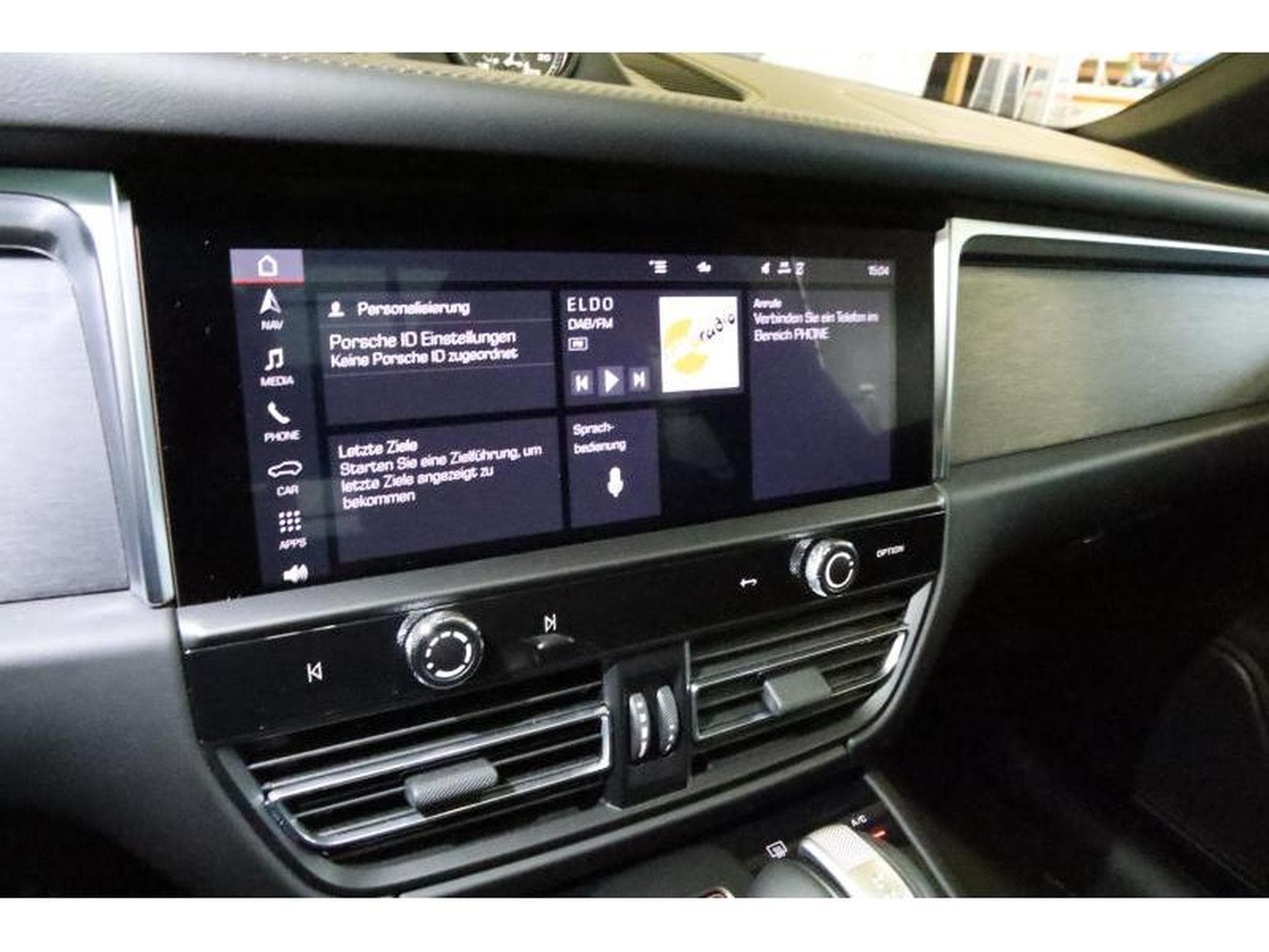 Porsche Macan GTS Pano AHK LED (2024) - Photo 17