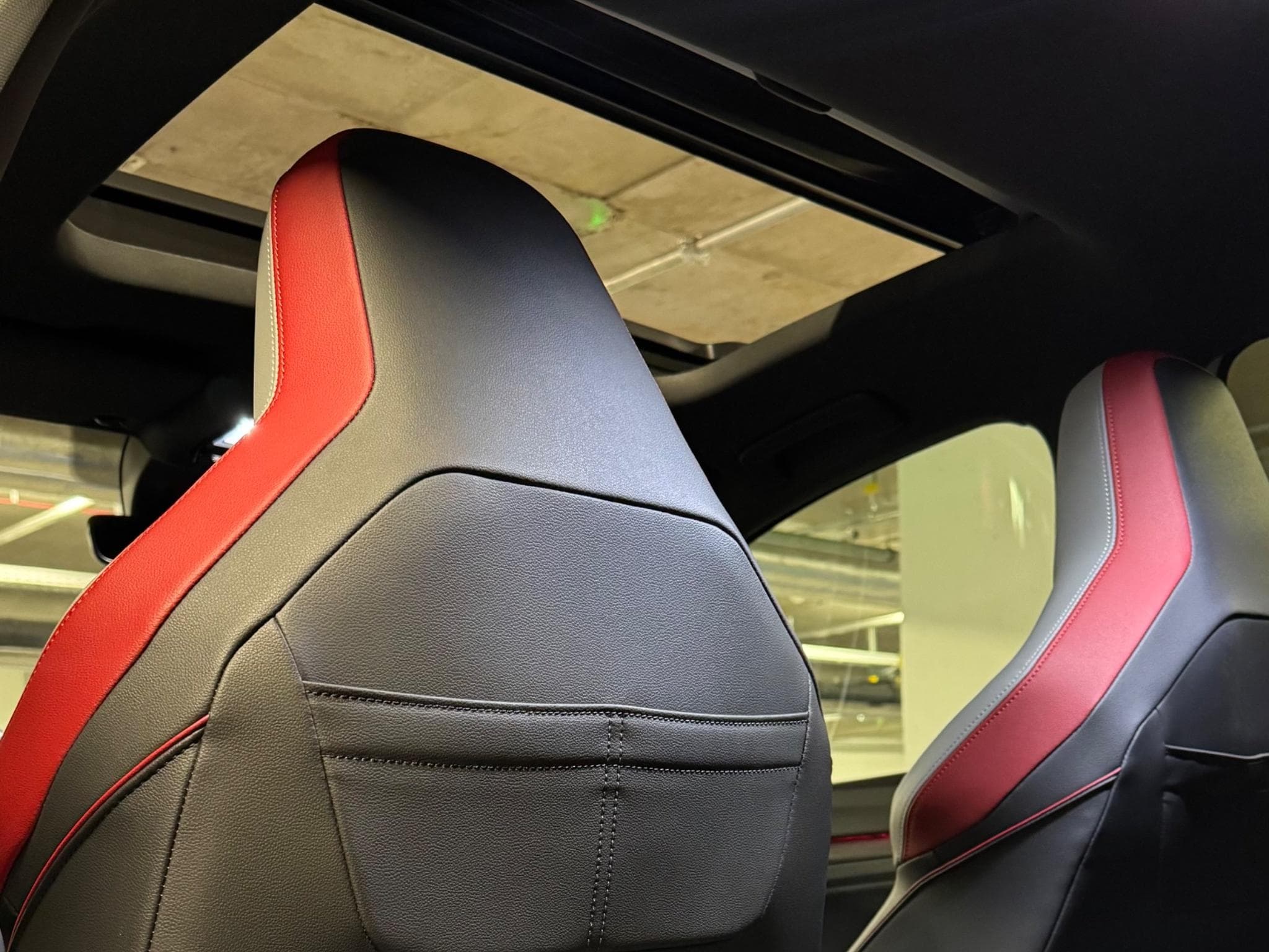 VW GTI GTI DSG 245 ch (2021) - Foto 13