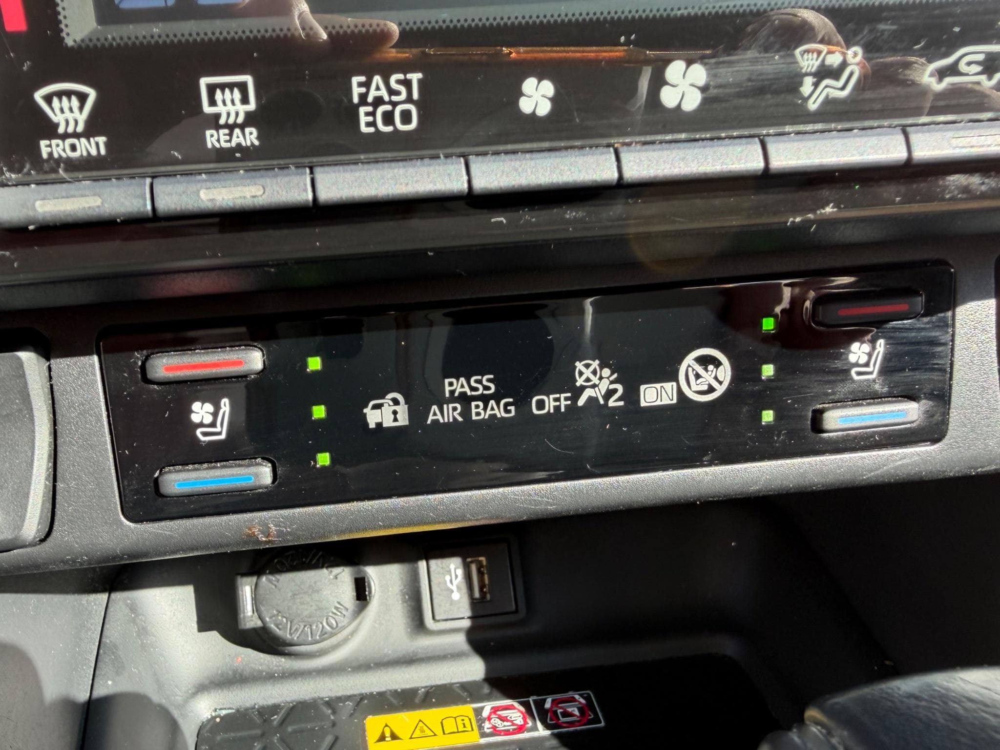 Toyota Rav 4 Hybrid/Essence (2024) - Foto 14