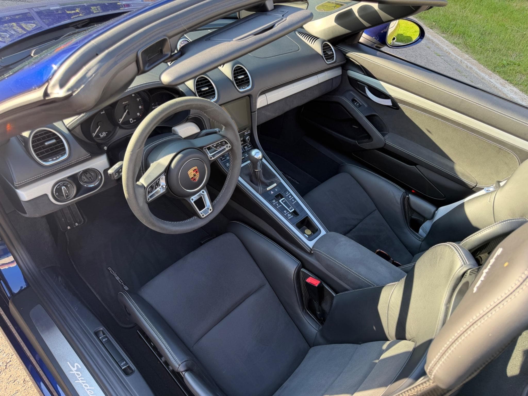 Porsche 718 Spyder, 918 Carbonsitze, Manuel, Bose, (2023) - Foto 4
