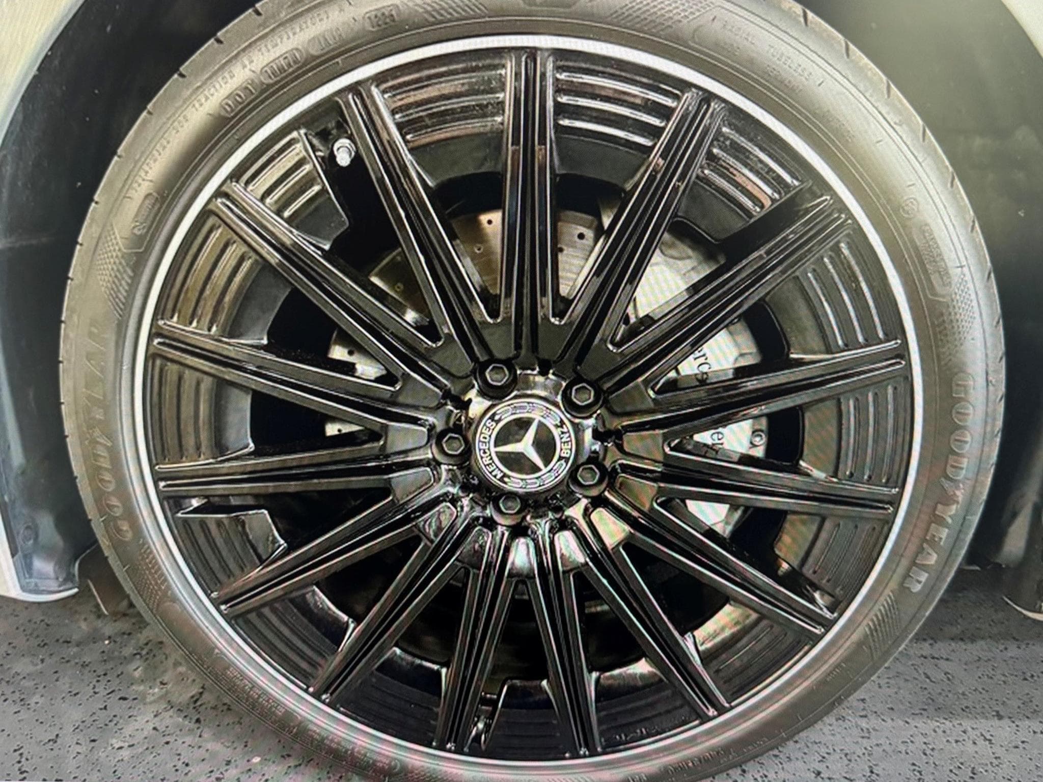 Mercedes CLE 300 4MATIC Cabriolet AMG Line (2025) - Foto 8