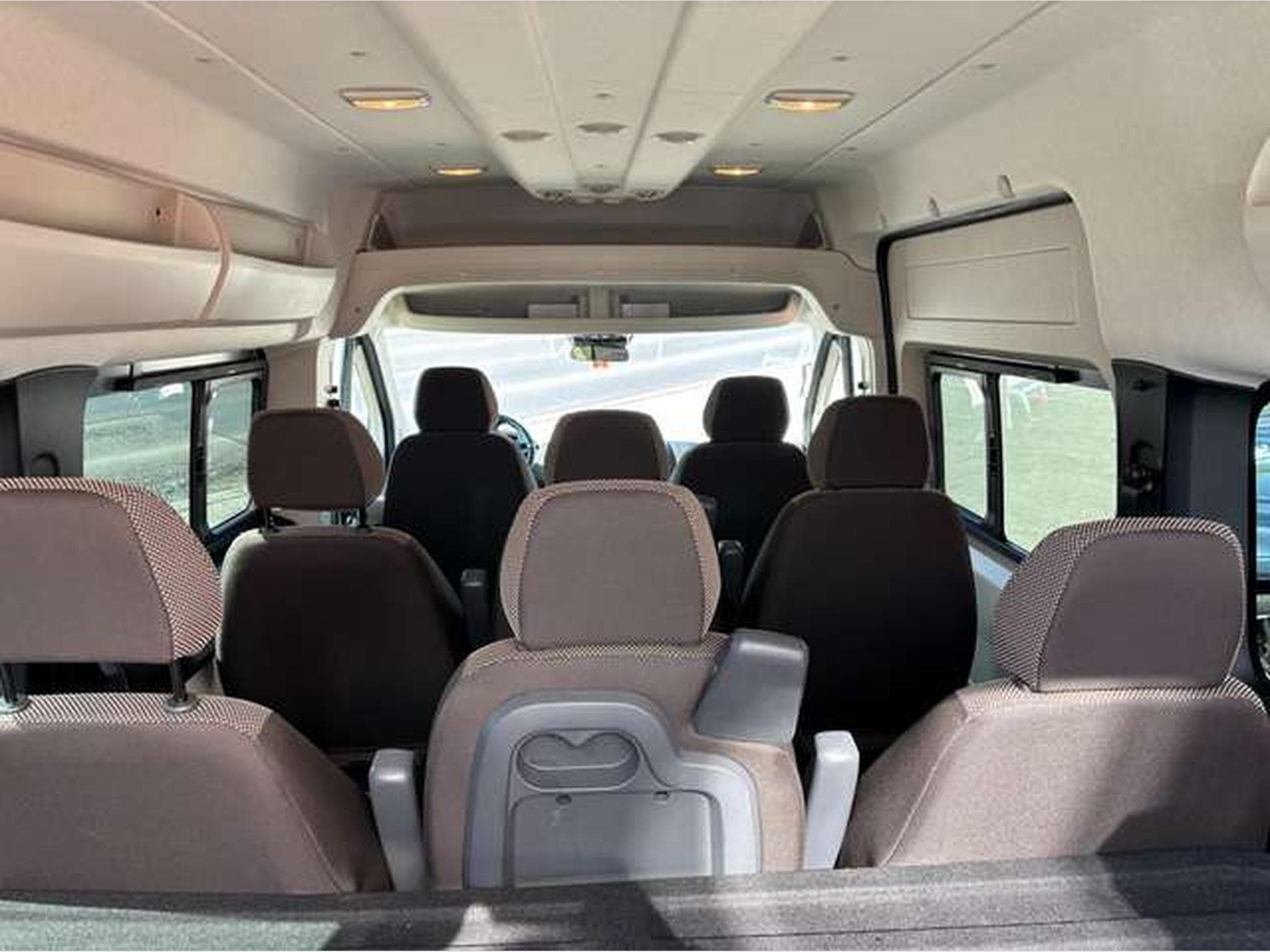 Peugeot Boxer Boxer HDi-8 PLACES-JUSQU'A 36 MOIS DE GARANTIE (2021) - Foto 19