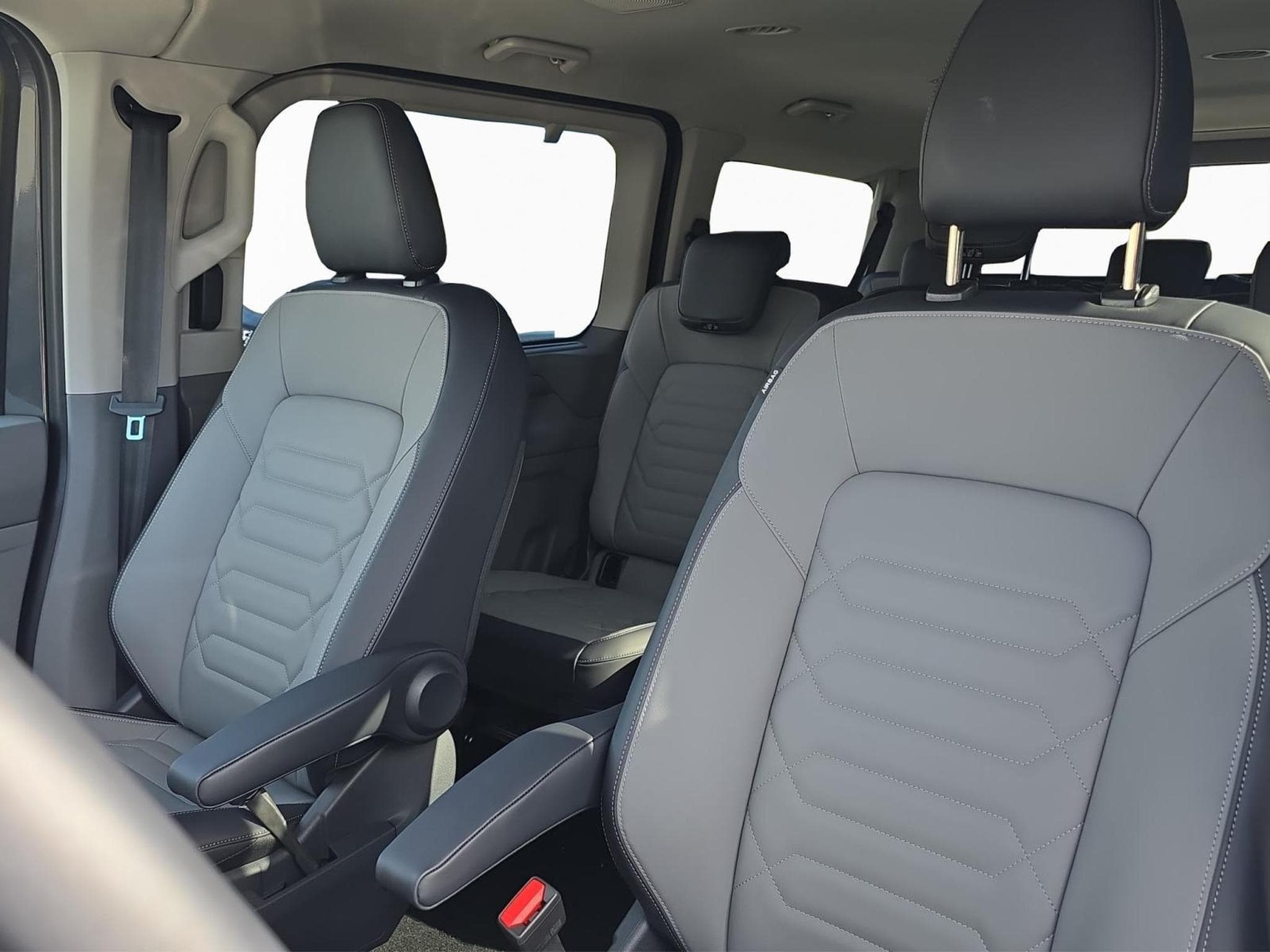 VW Caravelle Style (2026) - Foto 15