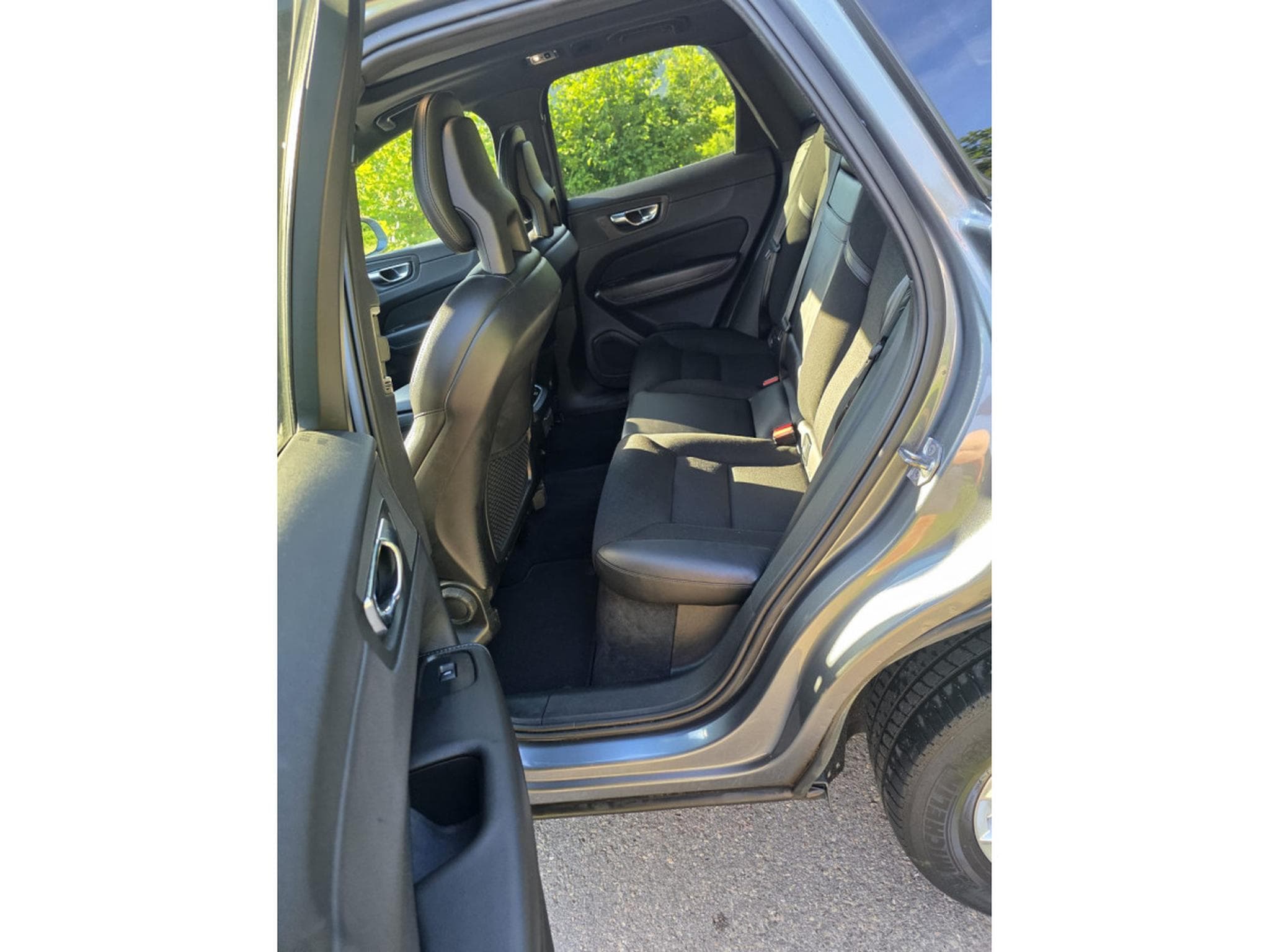 Volvo XC60 2.0d Business (2017) - Foto 7