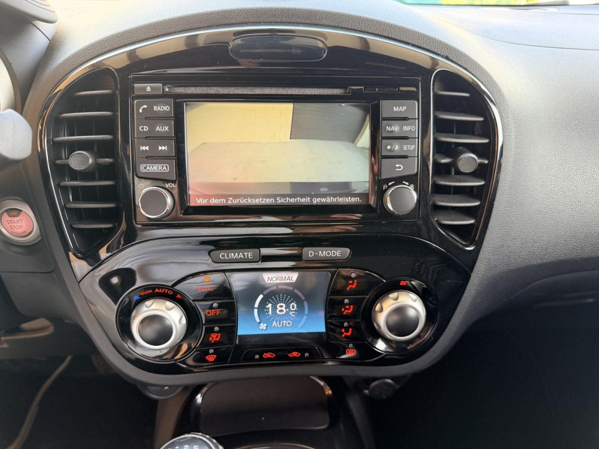 Nissan Juke 1.2 Active 116CV camera navi (2018) - Foto 13