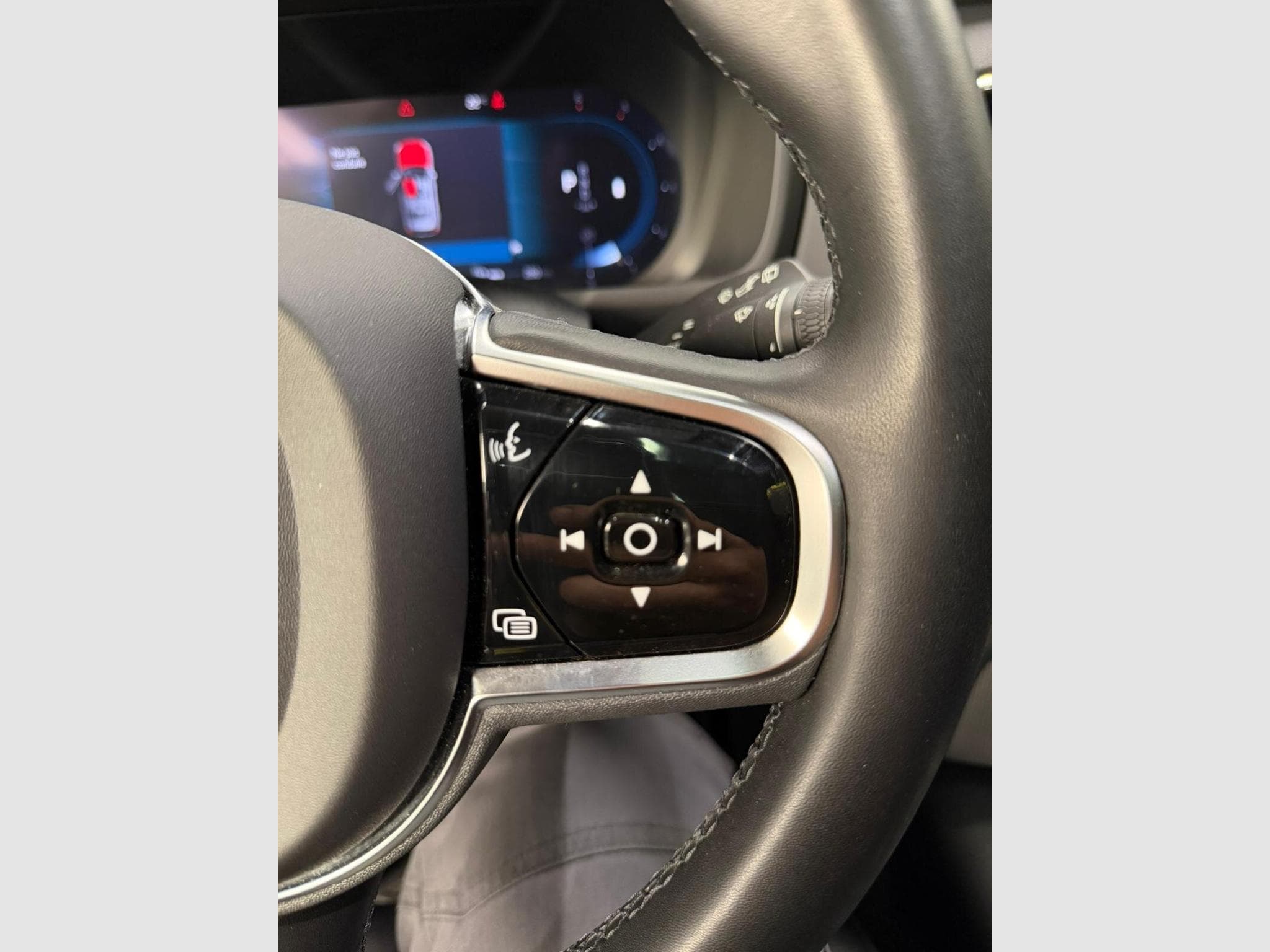 Volvo XC90 SUV (2023) - Foto 15