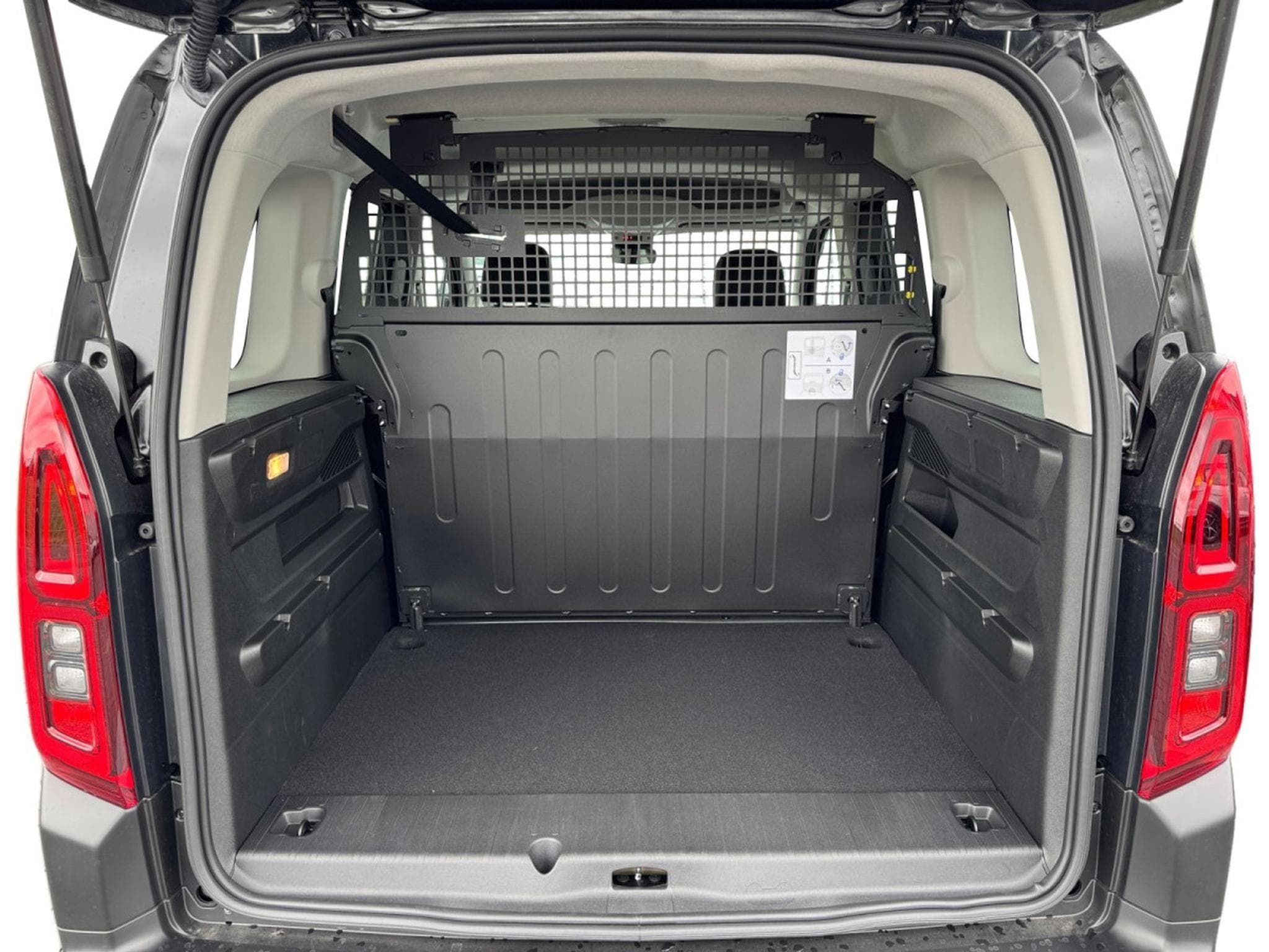 Citroën Berlingo 1.5 BlueHDi 130 EAT8 Plus (2026) - Foto 12